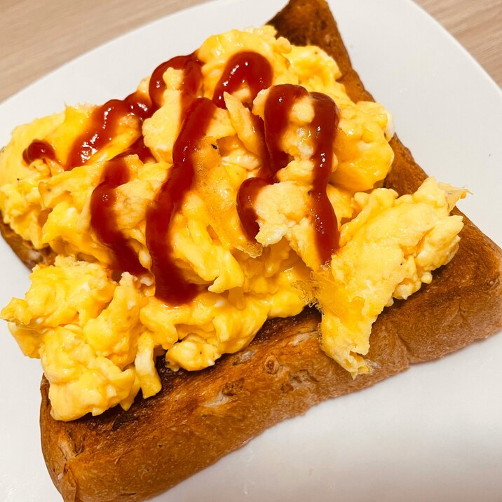 忙しい朝に!スクランブルトースト